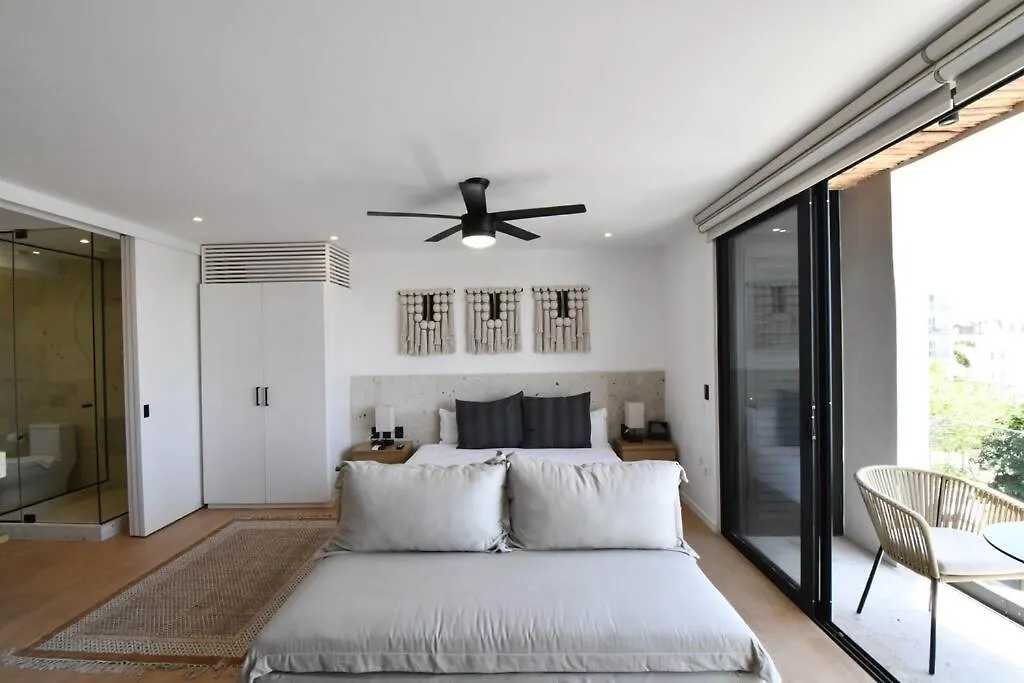 Kumaru Suites By The Spot Rentals Playa del Carmen Apartman