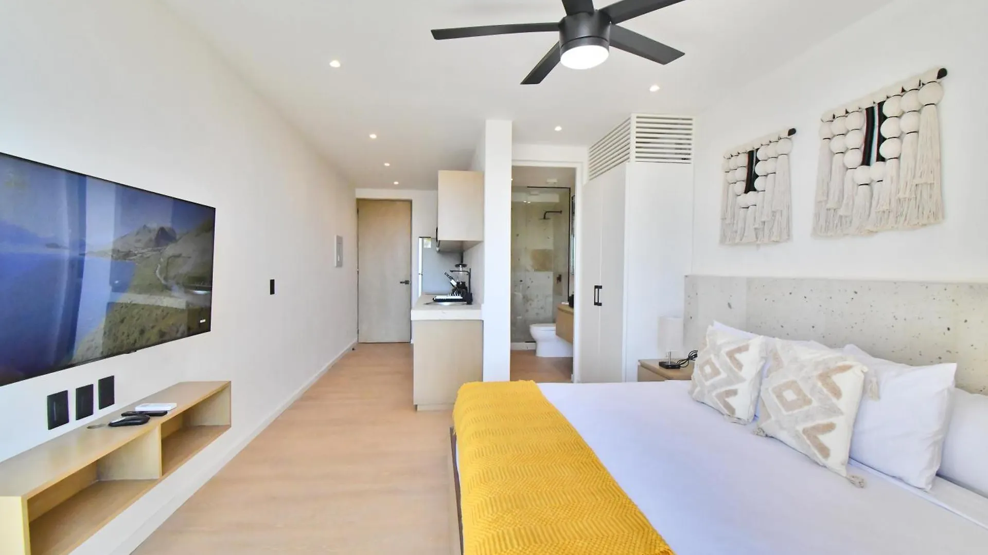 Kumaru Suites By The Spot Rentals Playa del Carmen 0*,