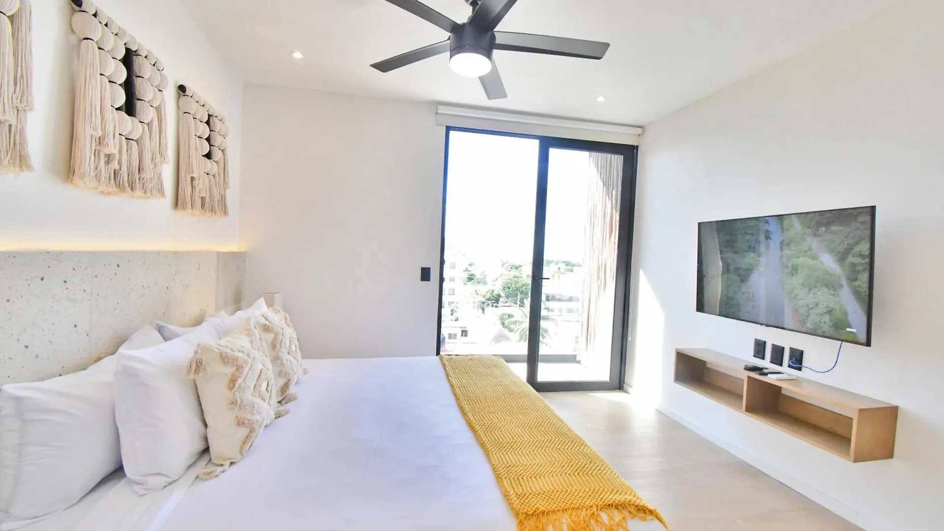 Apartment Kumaru Suites By The Spot Rentals Playa del Carmen