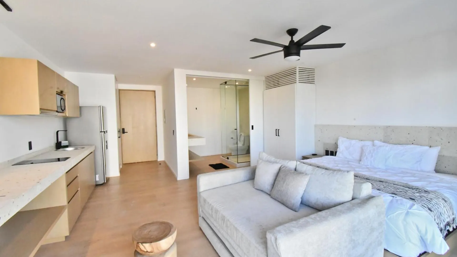 Kumaru Suites By The Spot Rentals Playa del Carmen