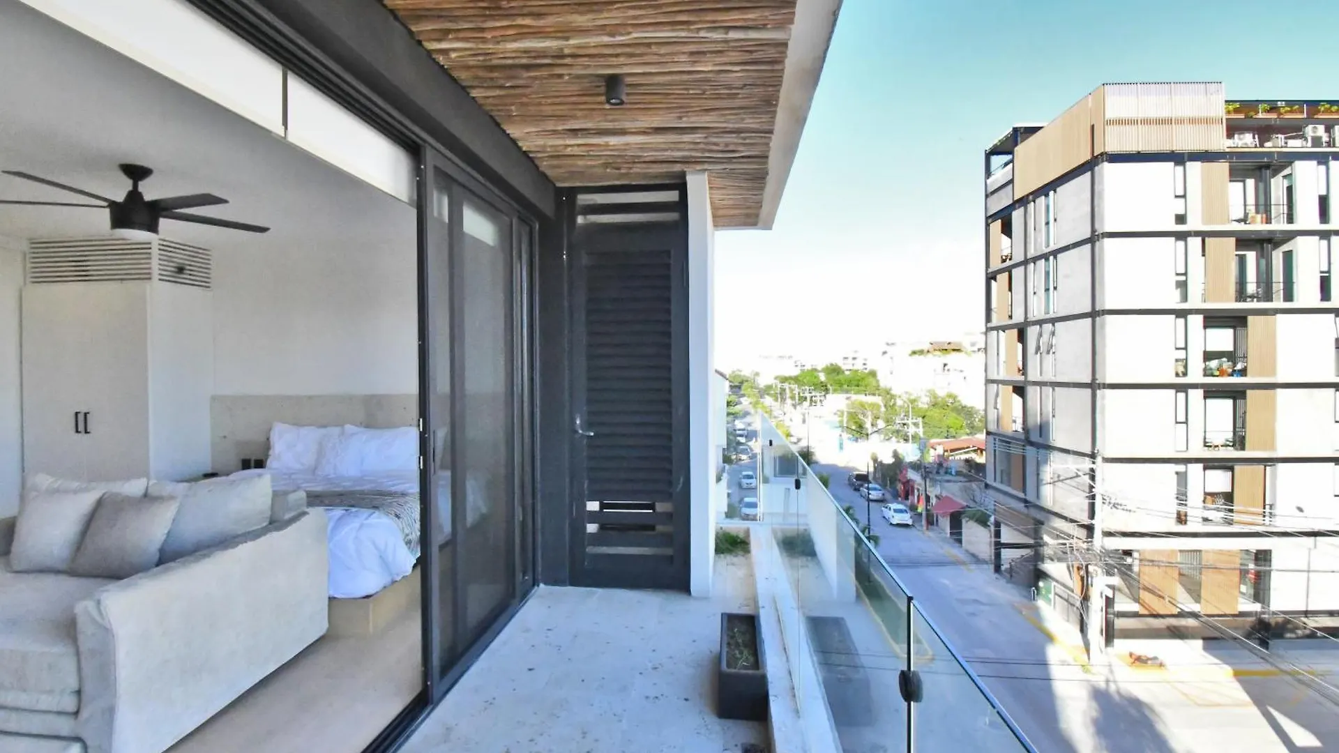 Apartment Kumaru Suites By The Spot Rentals Playa del Carmen